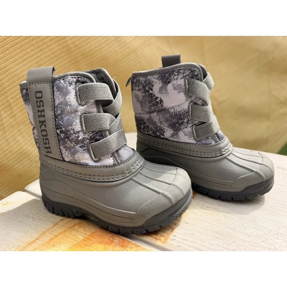 OshKosh B'gosh Gray Snow Boots Hook & Loop Camo Ankle Round Toe 6M EU 22